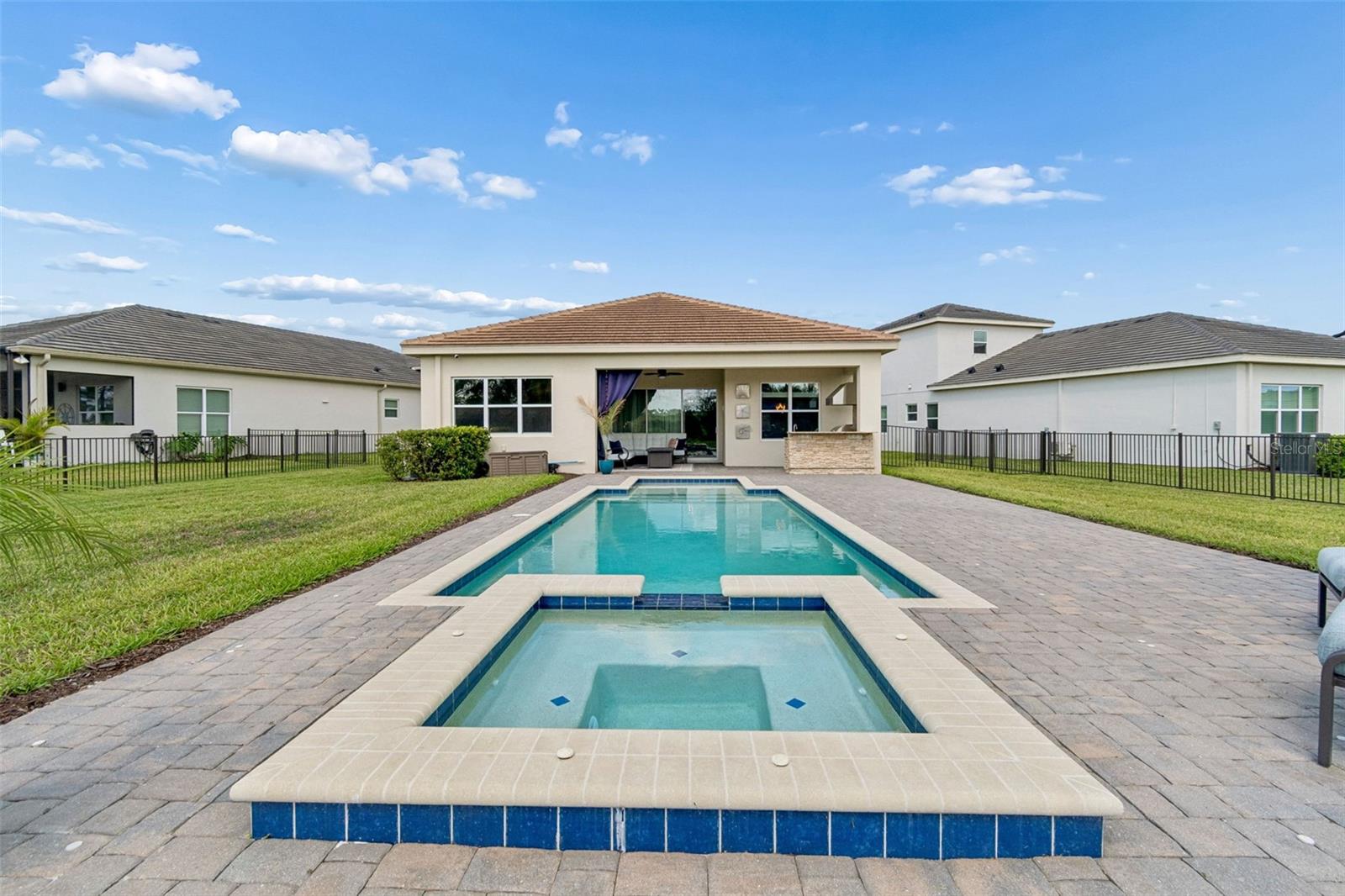 WINDING RDG PH 1 & 2 - Residential
