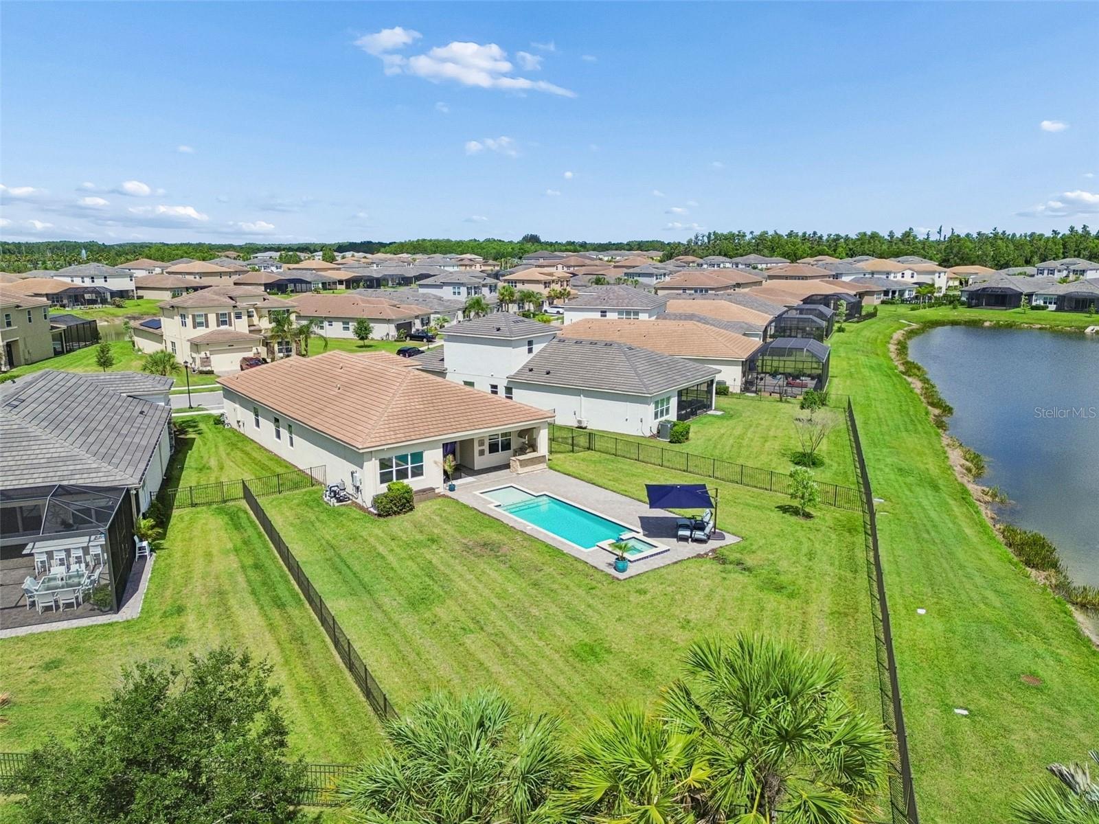 WINDING RDG PH 1 & 2 - Residential