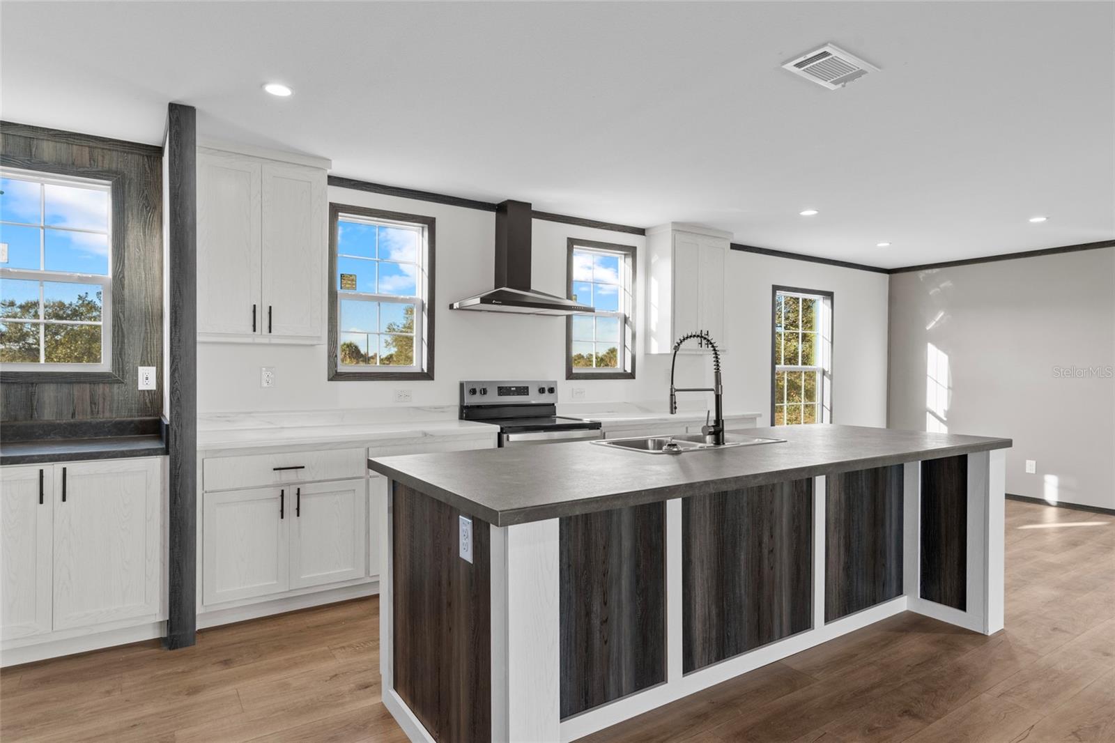 TRACT 28 - Residential