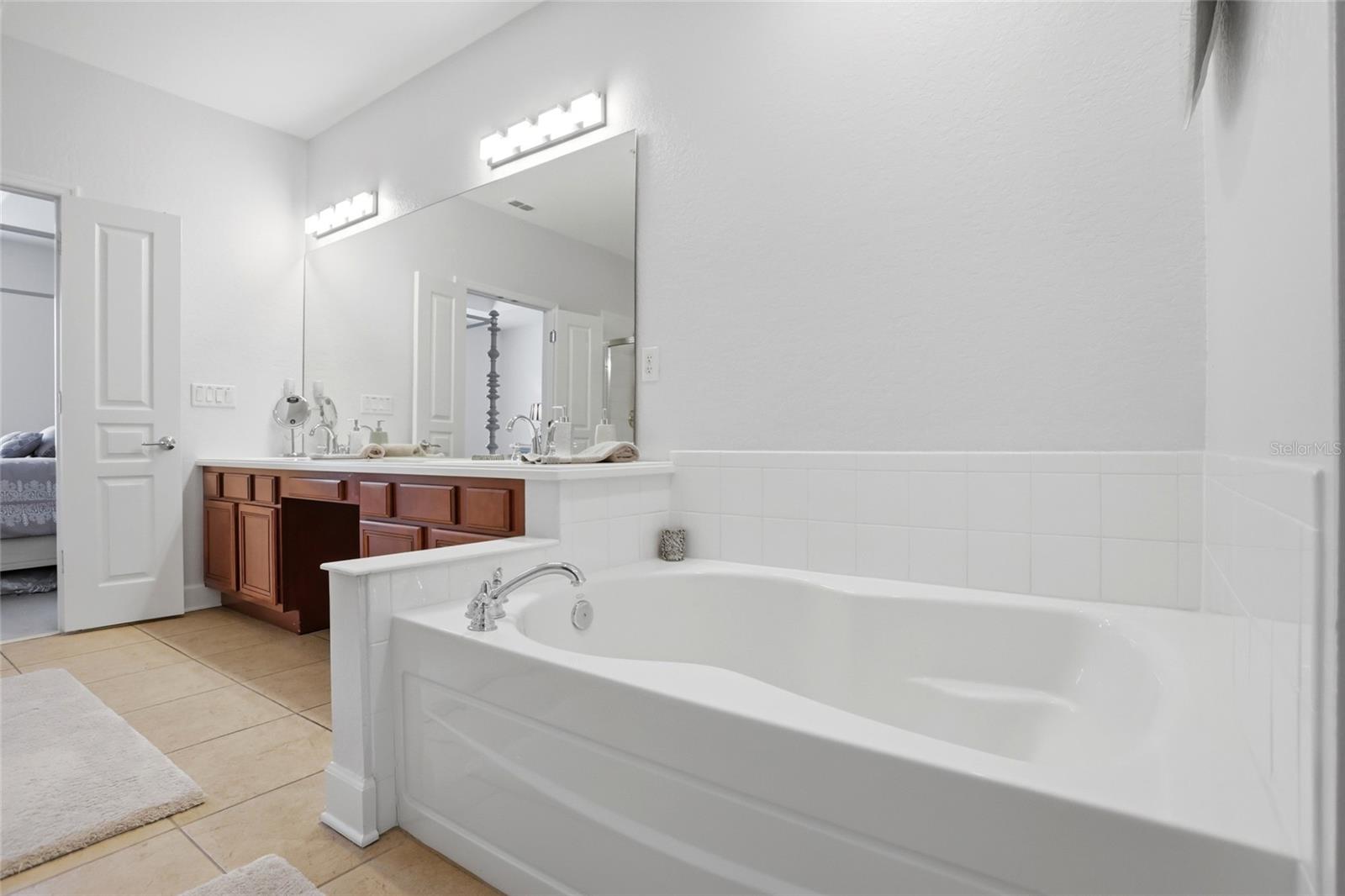 MANDALAY AT BELLA TRAE CONDO PH 24 BLDG 62 - Residential