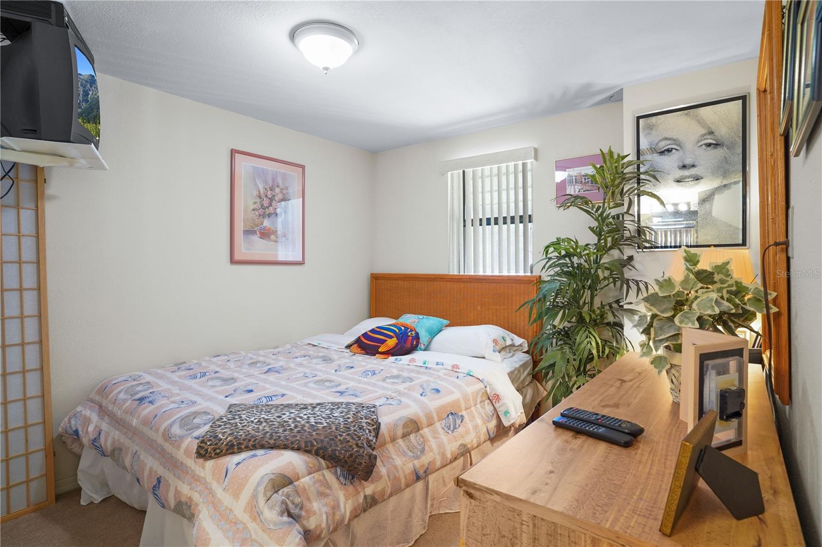 MOSS BLUFF RIDGE - Residential