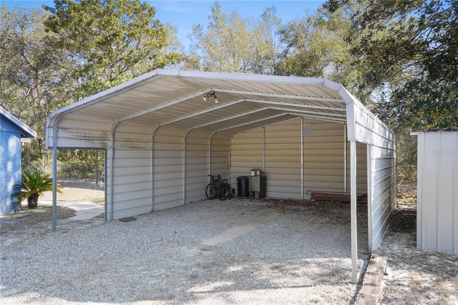 MOSS BLUFF RIDGE - Residential