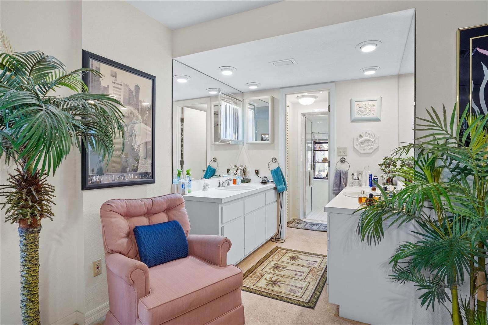 MOSS BLUFF RIDGE - Residential