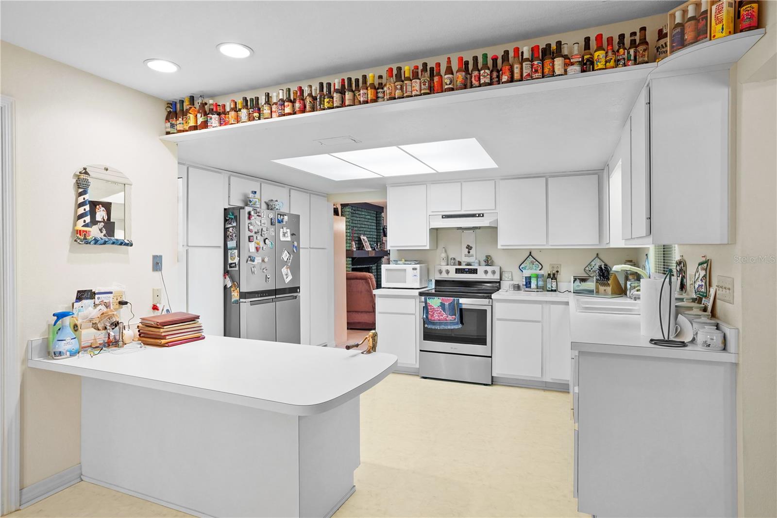 MOSS BLUFF RIDGE - Residential