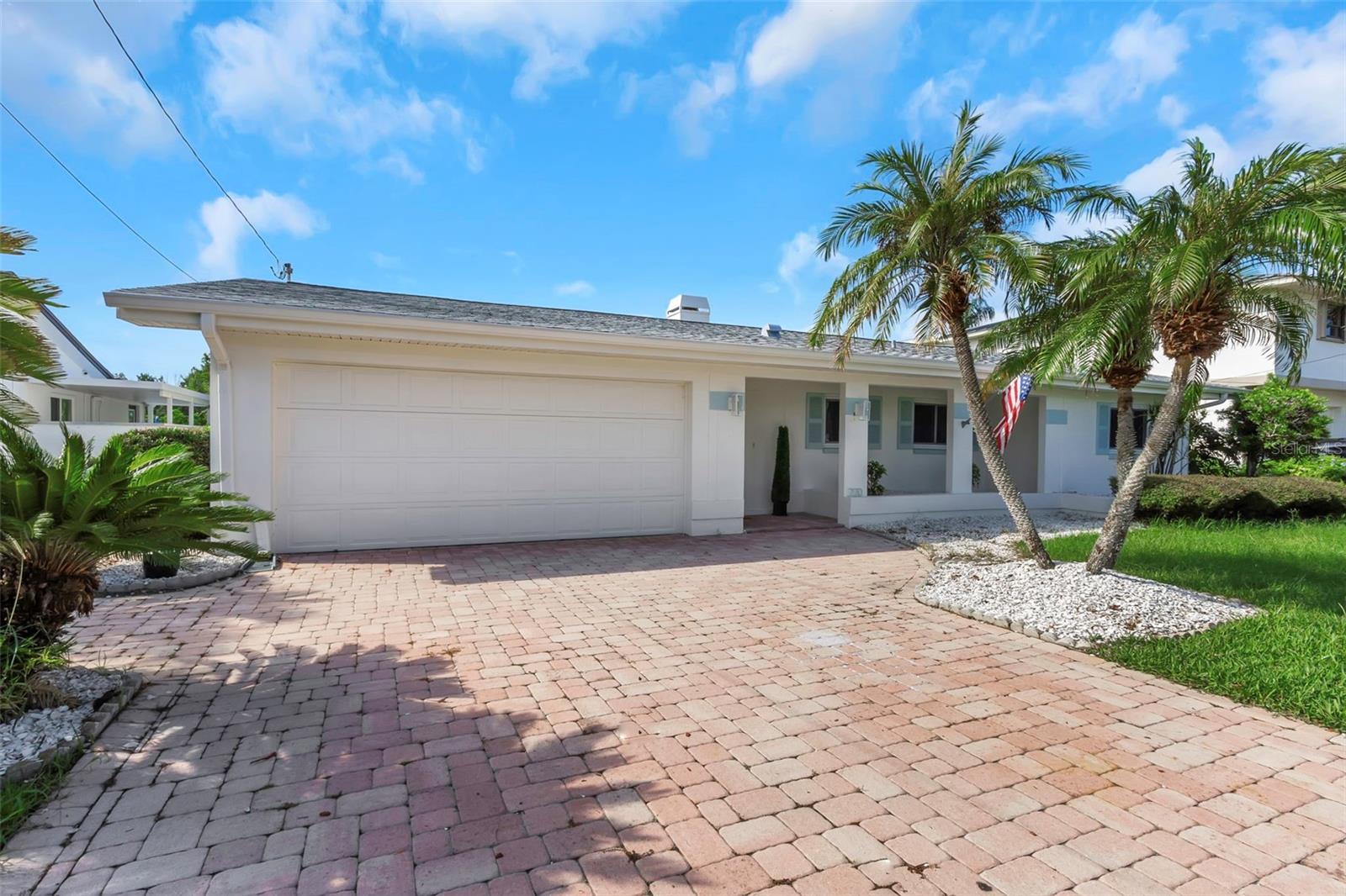 220 DRIFTWOOD DRIVE S