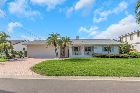 Photo of 220 Driftwood Drive S, Palm Harbor, FL 34683 (MLS # W7878564)