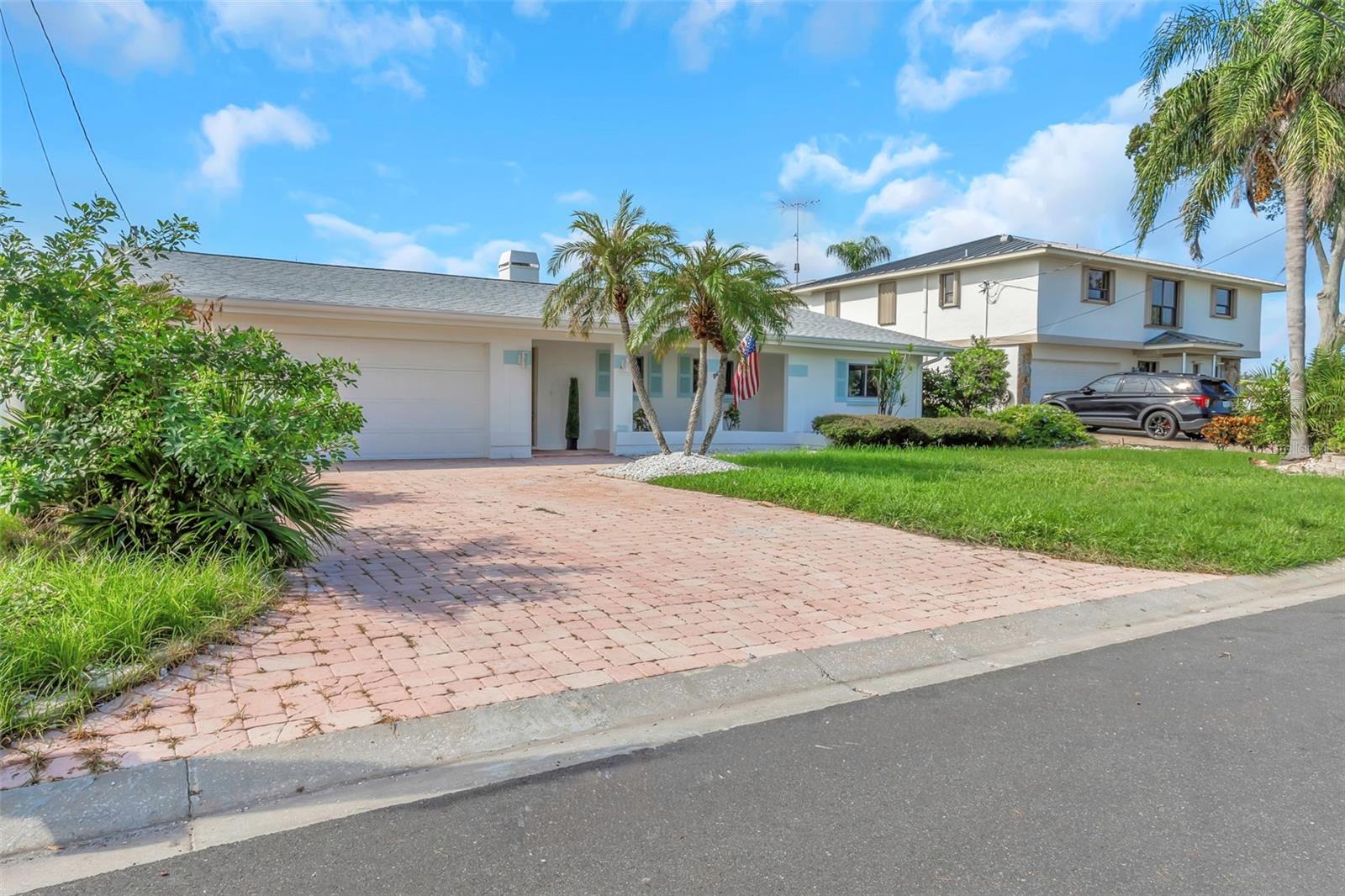 220 DRIFTWOOD DRIVE S