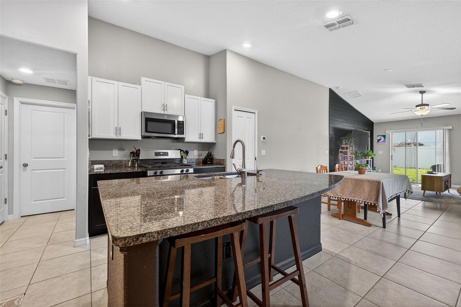 9324 LEMON DROP LOOP