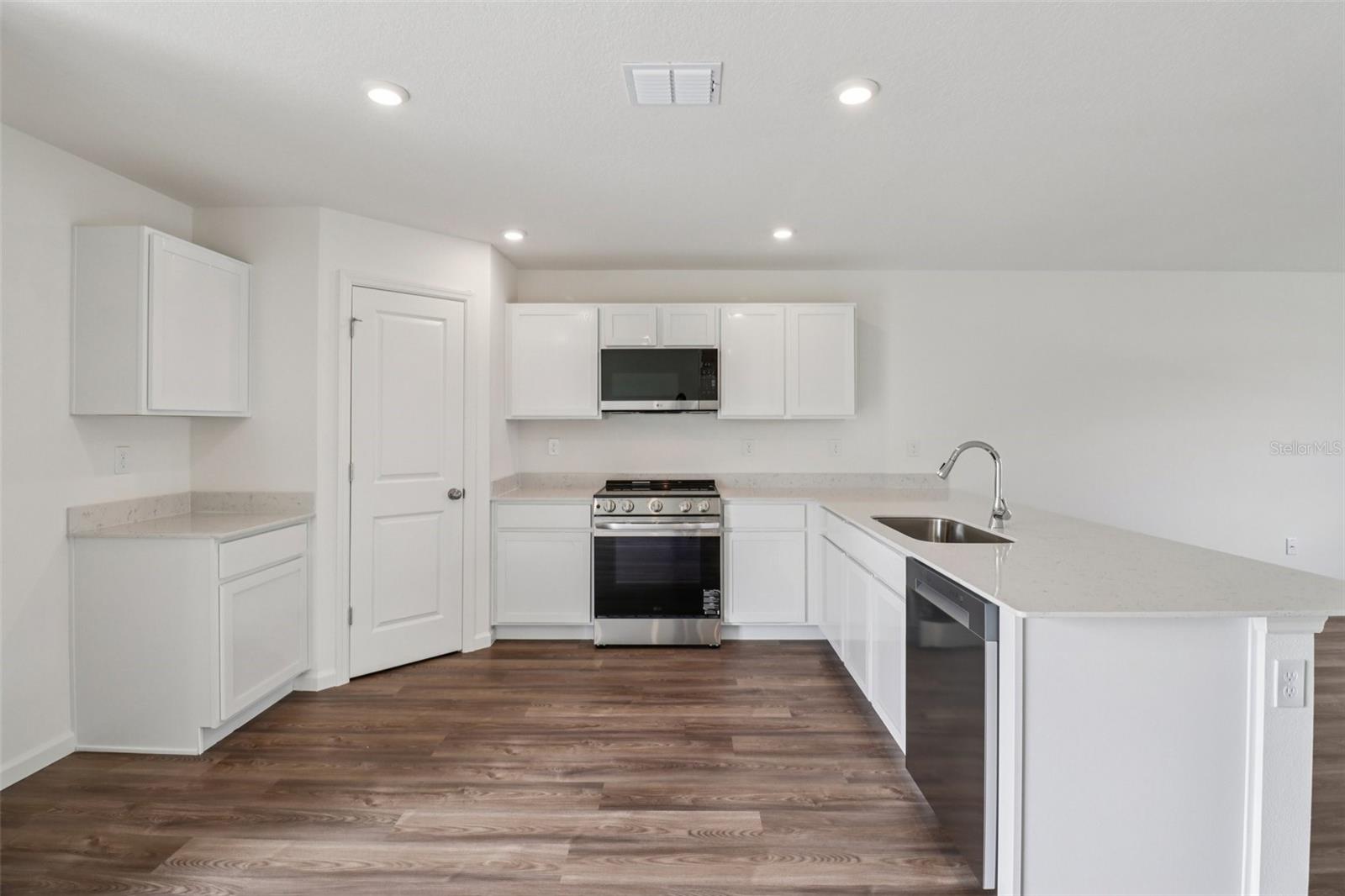 SUMTER VILLAS - Residential