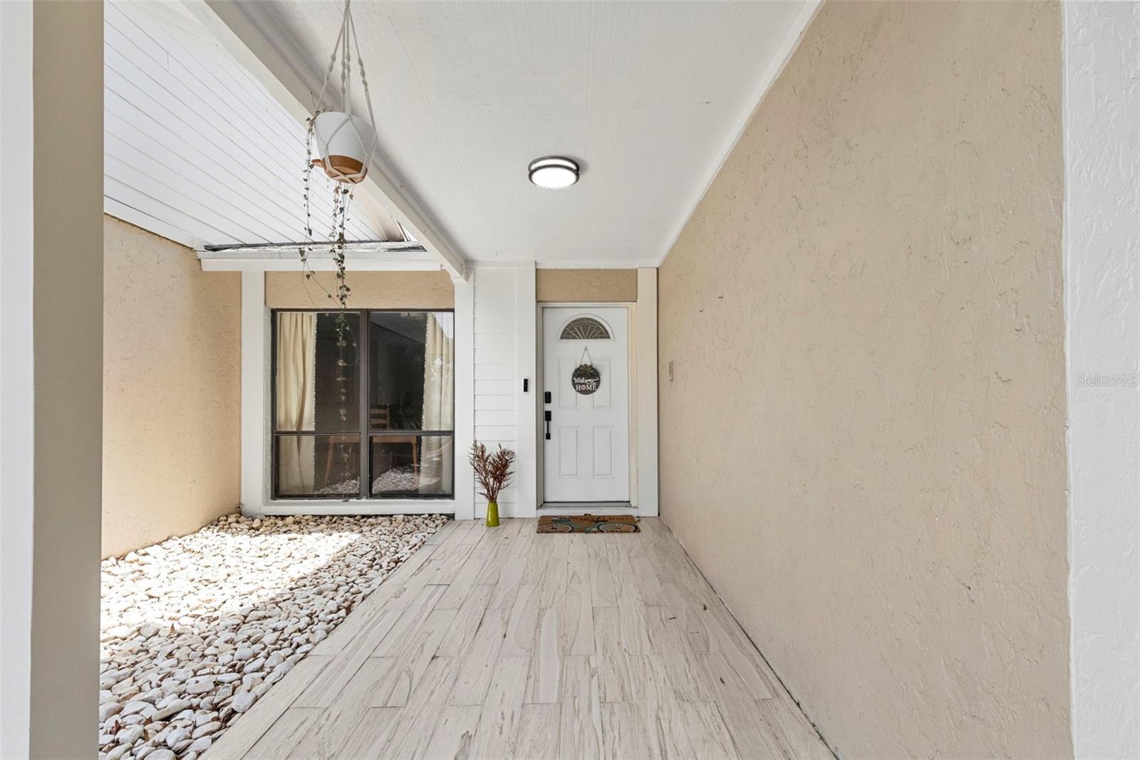 15701 COUNTRY LAKE DRIVE