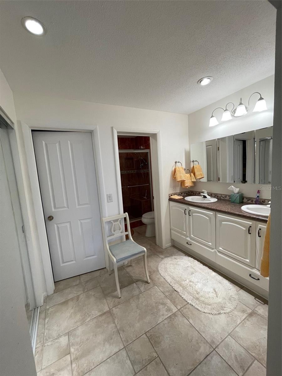 ROYAL STEWART ARMS - Residential Lease