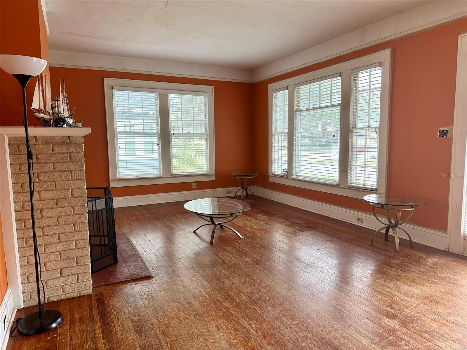 LEESBURG HANSONS SUB - Residential