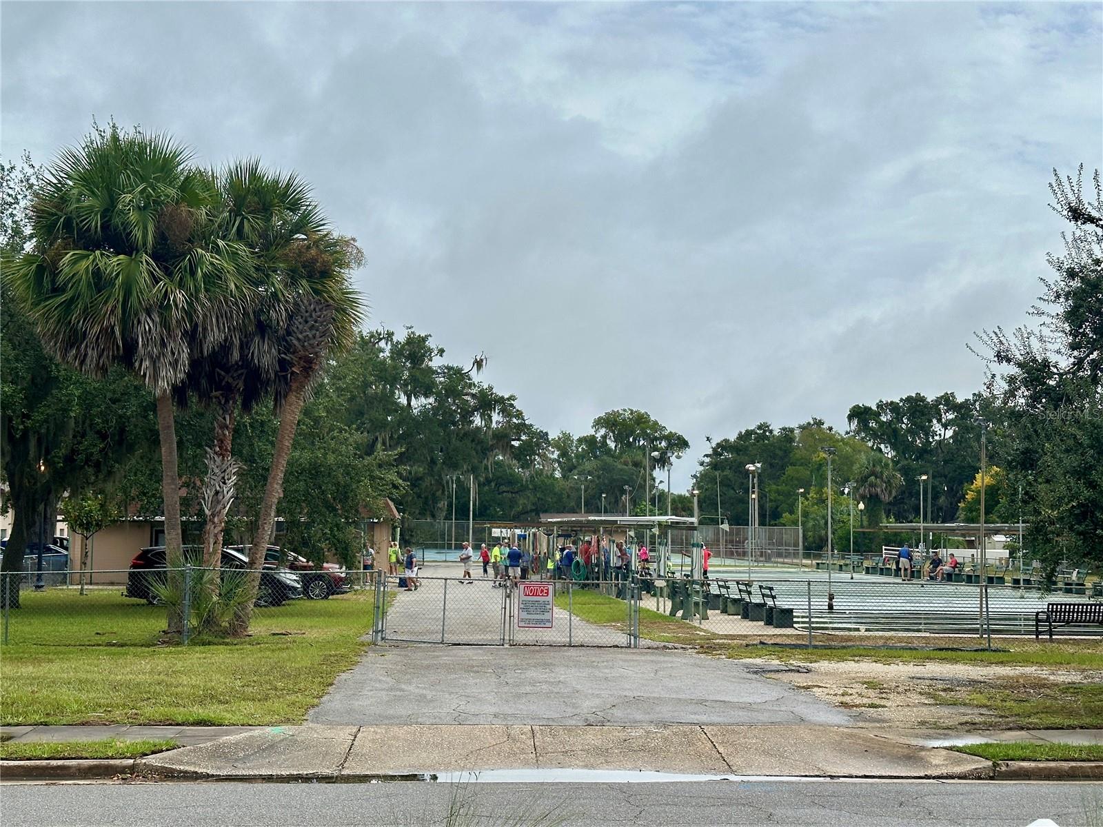 LEESBURG HANSONS SUB - Residential