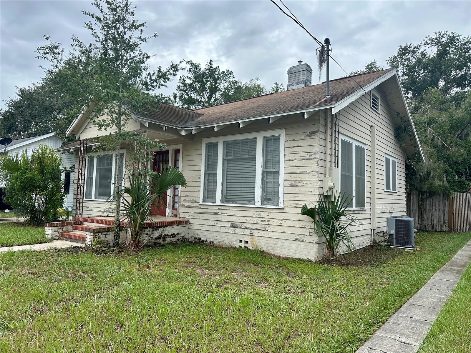 LEESBURG HANSONS SUB - Residential