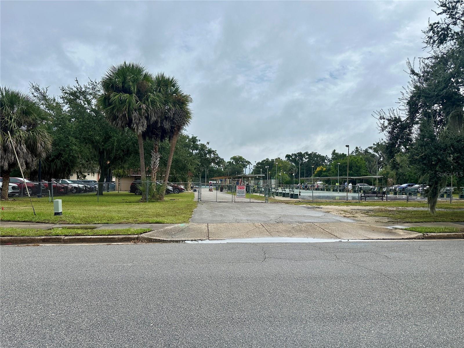 LEESBURG HANSONS SUB - Residential