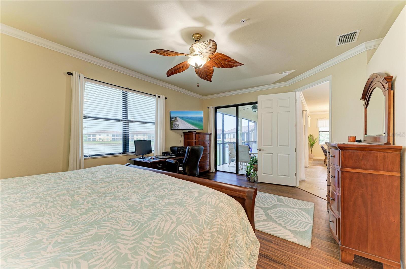 COACH HOMES 1 AT GRAN PARADISO - Residential