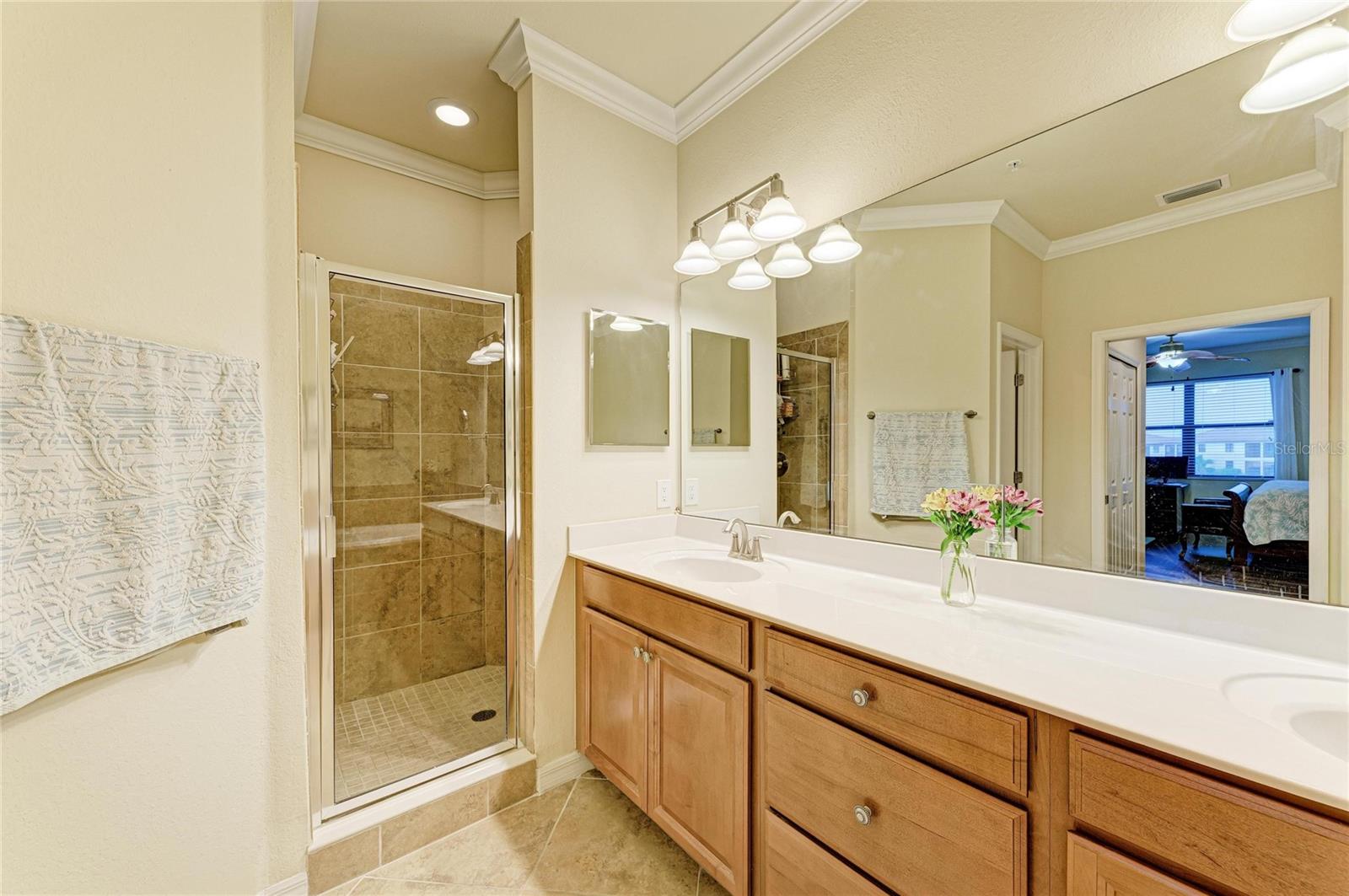 COACH HOMES 1 AT GRAN PARADISO - Residential