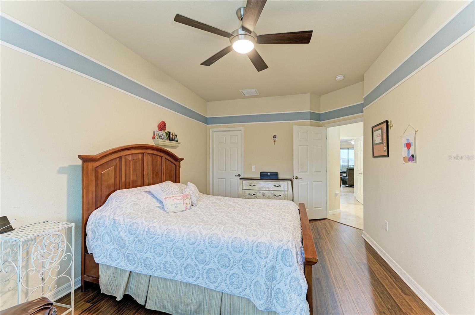 COACH HOMES 1 AT GRAN PARADISO - Residential