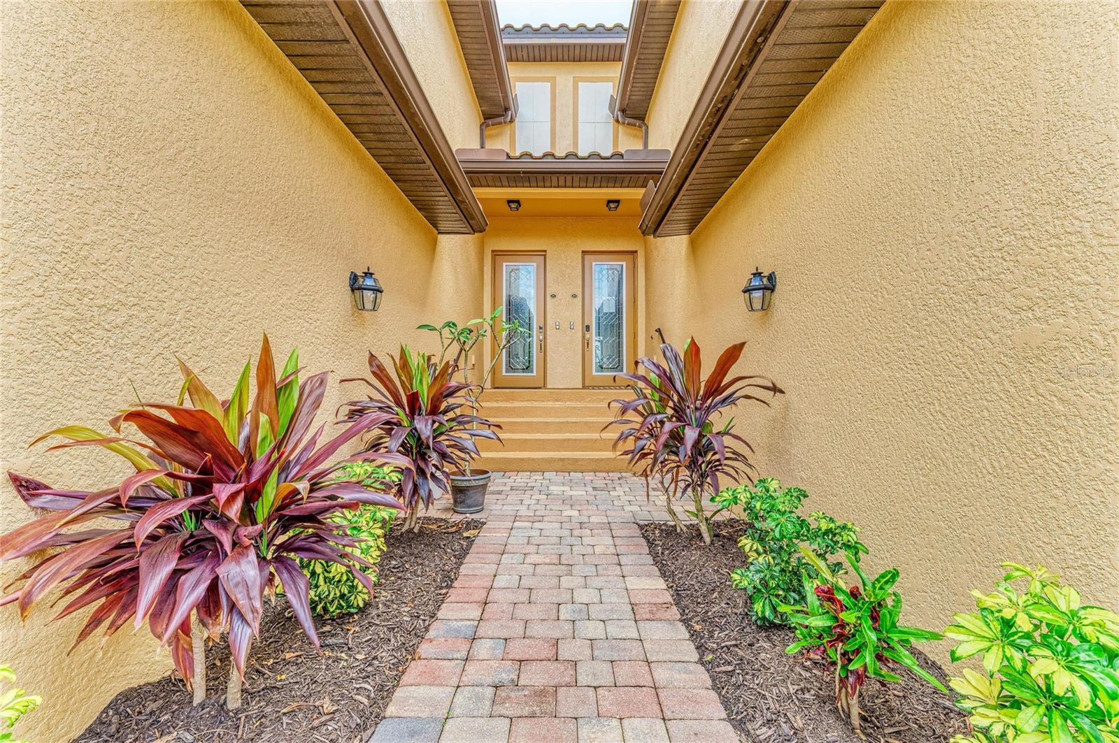 COACH HOMES 1 AT GRAN PARADISO - Residential