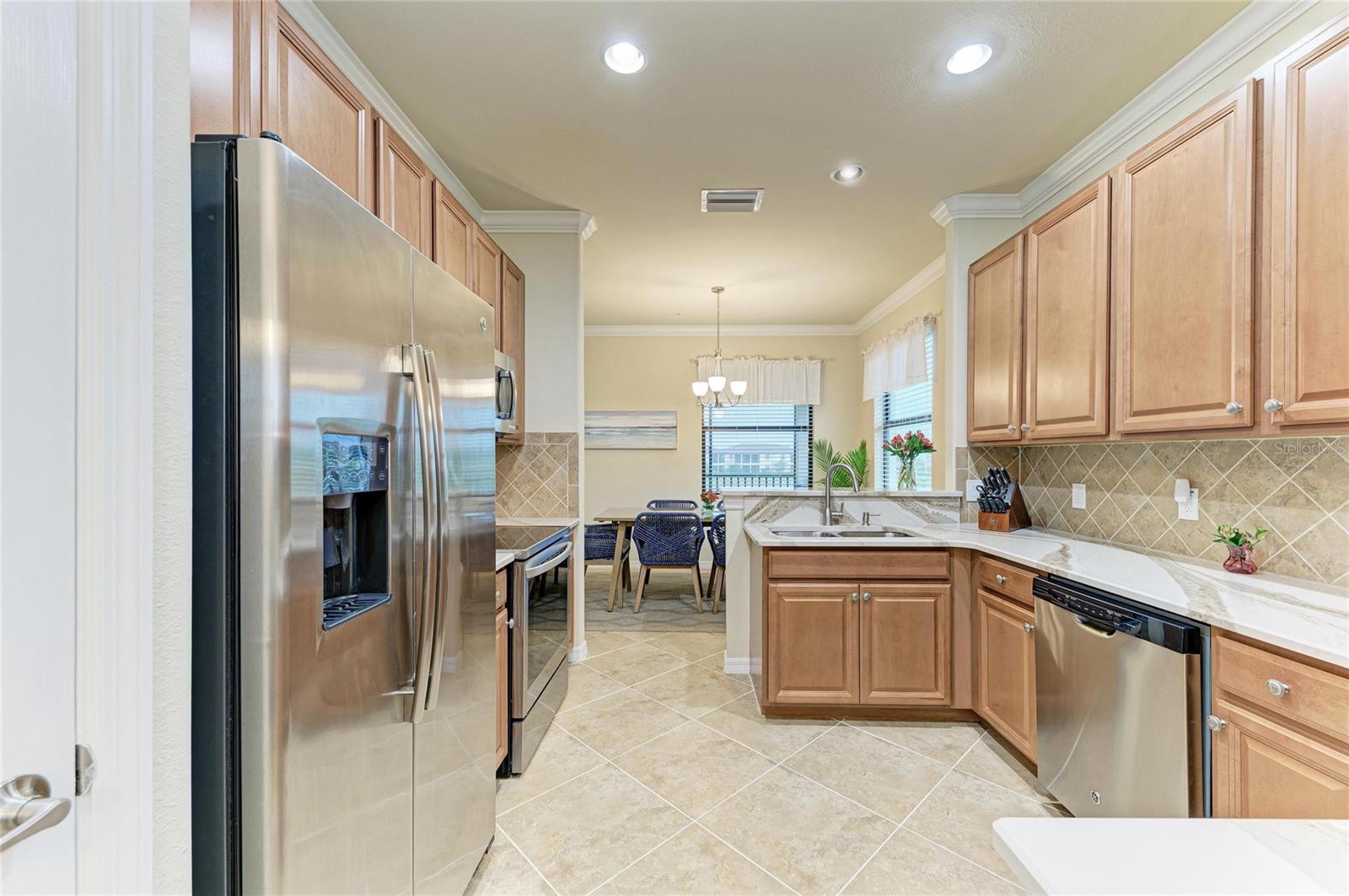 COACH HOMES 1 AT GRAN PARADISO - Residential