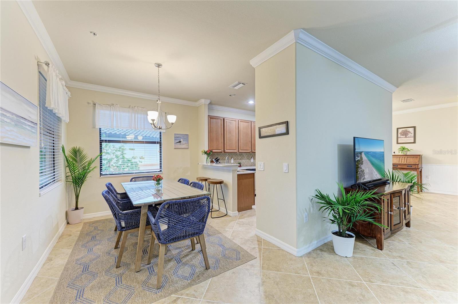 COACH HOMES 1 AT GRAN PARADISO - Residential