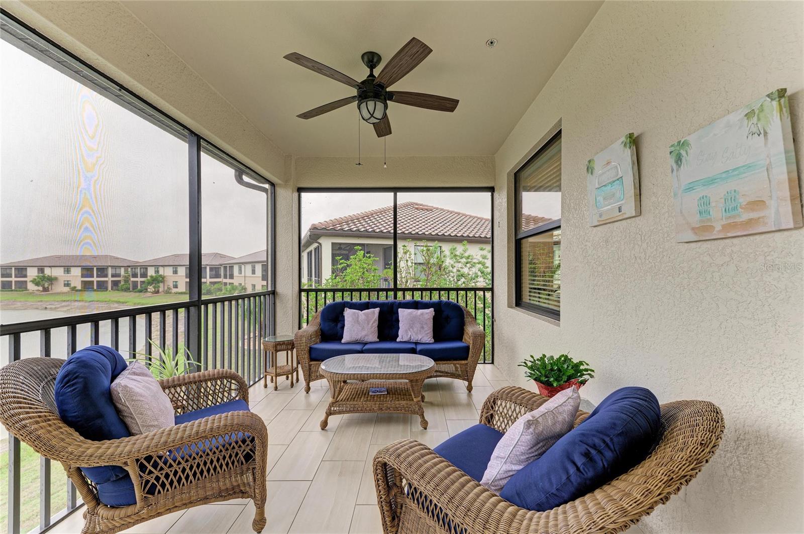 COACH HOMES 1 AT GRAN PARADISO - Residential