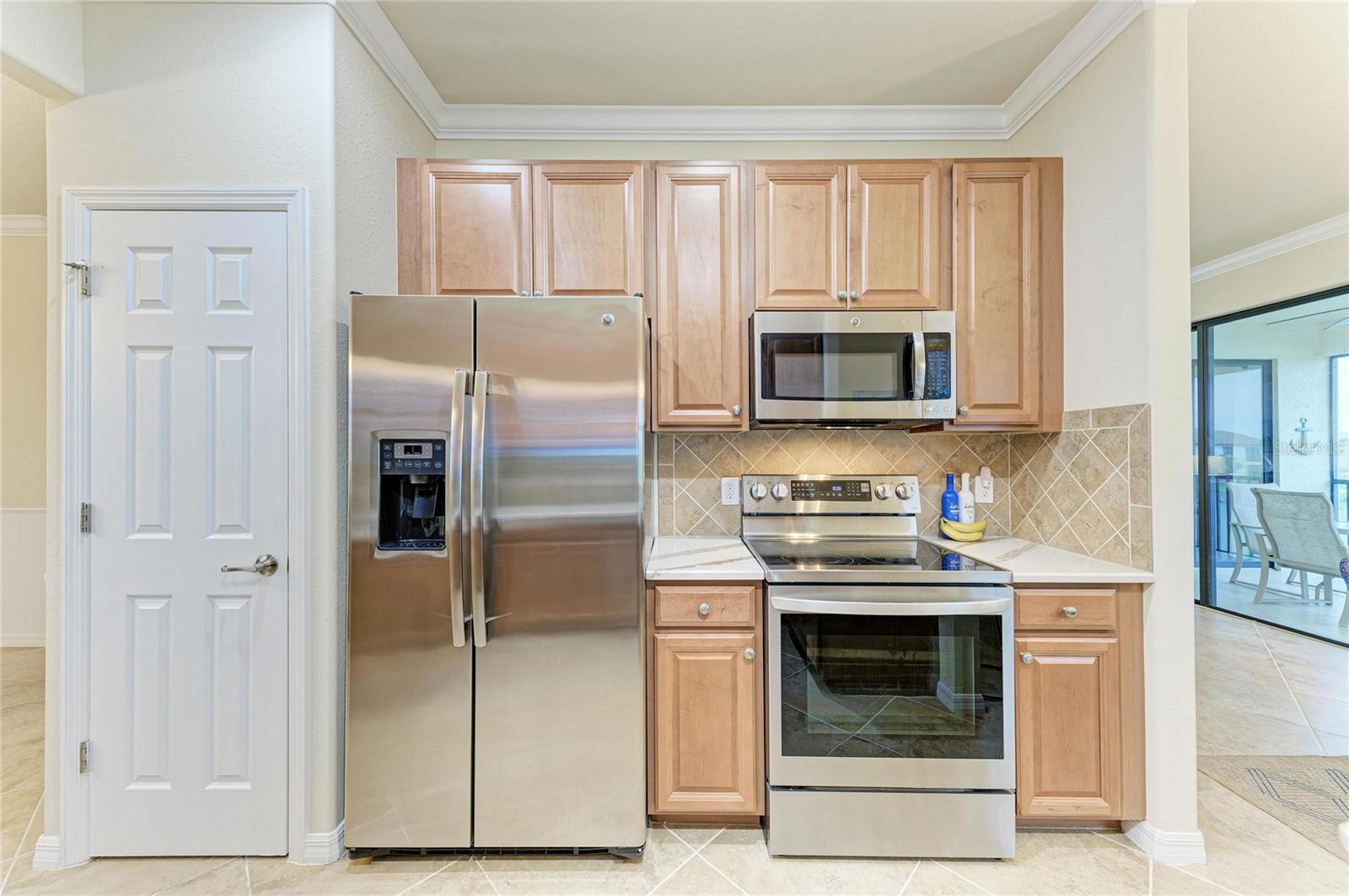 COACH HOMES 1 AT GRAN PARADISO - Residential