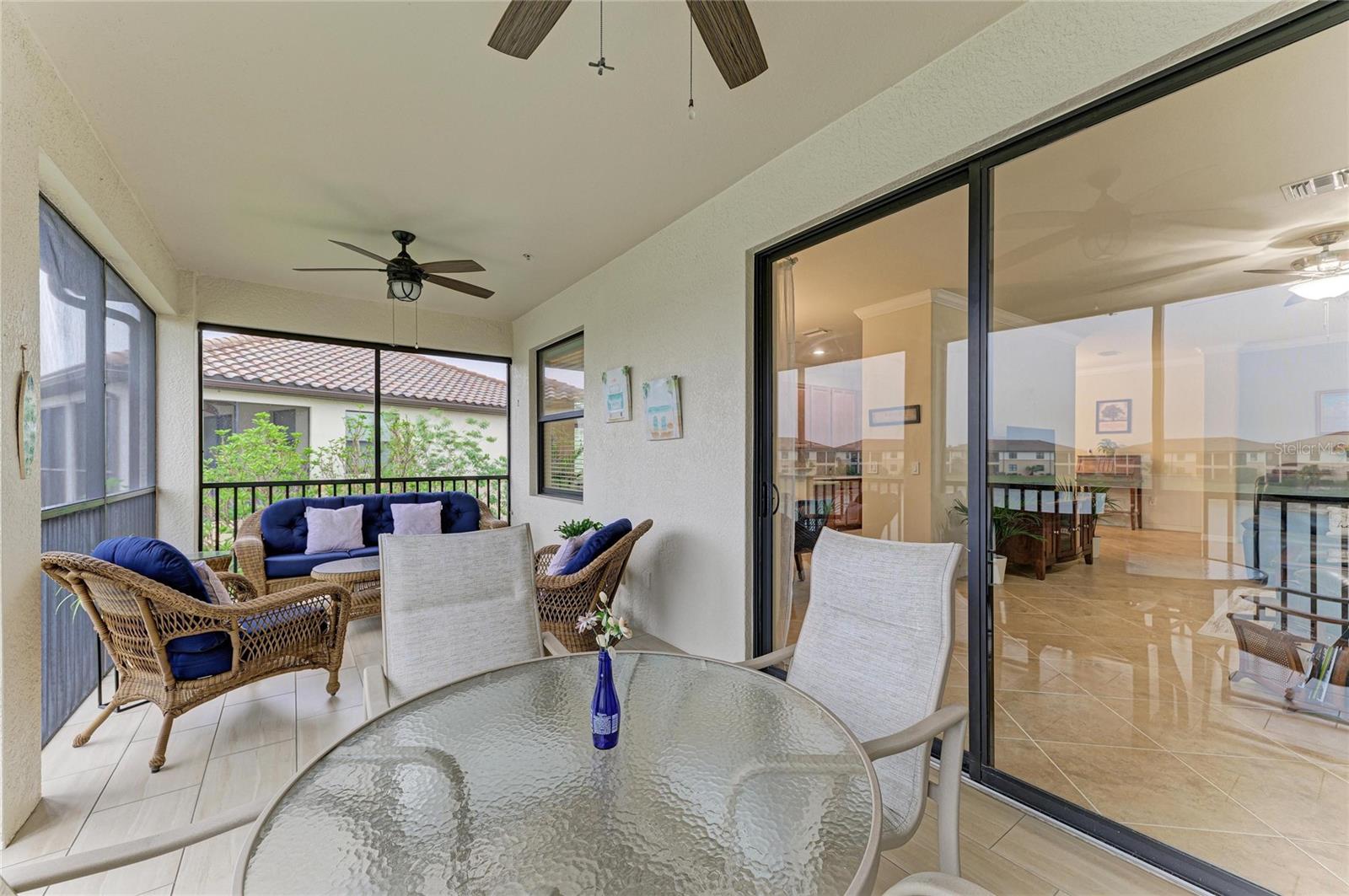 COACH HOMES 1 AT GRAN PARADISO - Residential