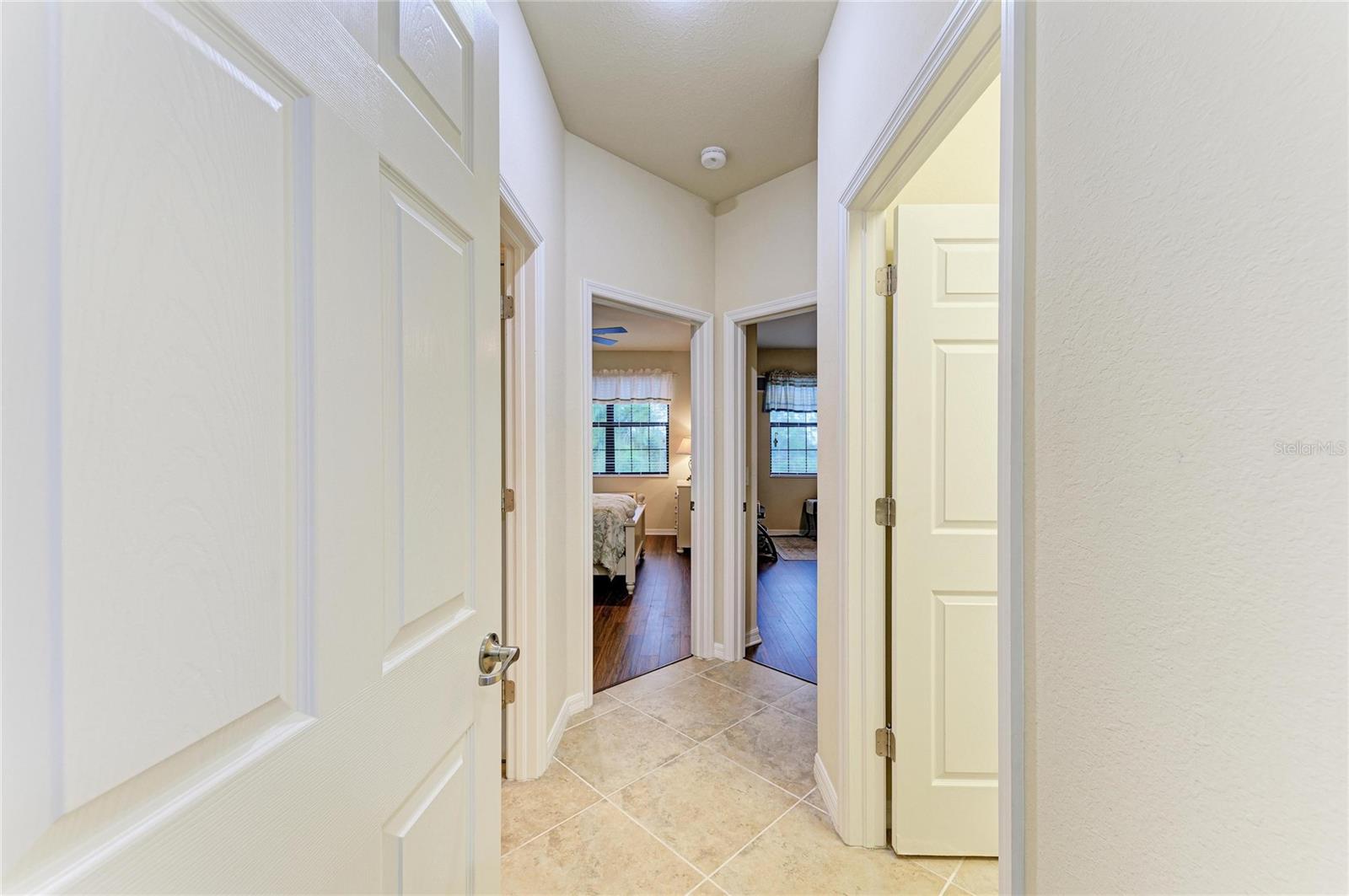 COACH HOMES 1 AT GRAN PARADISO - Residential