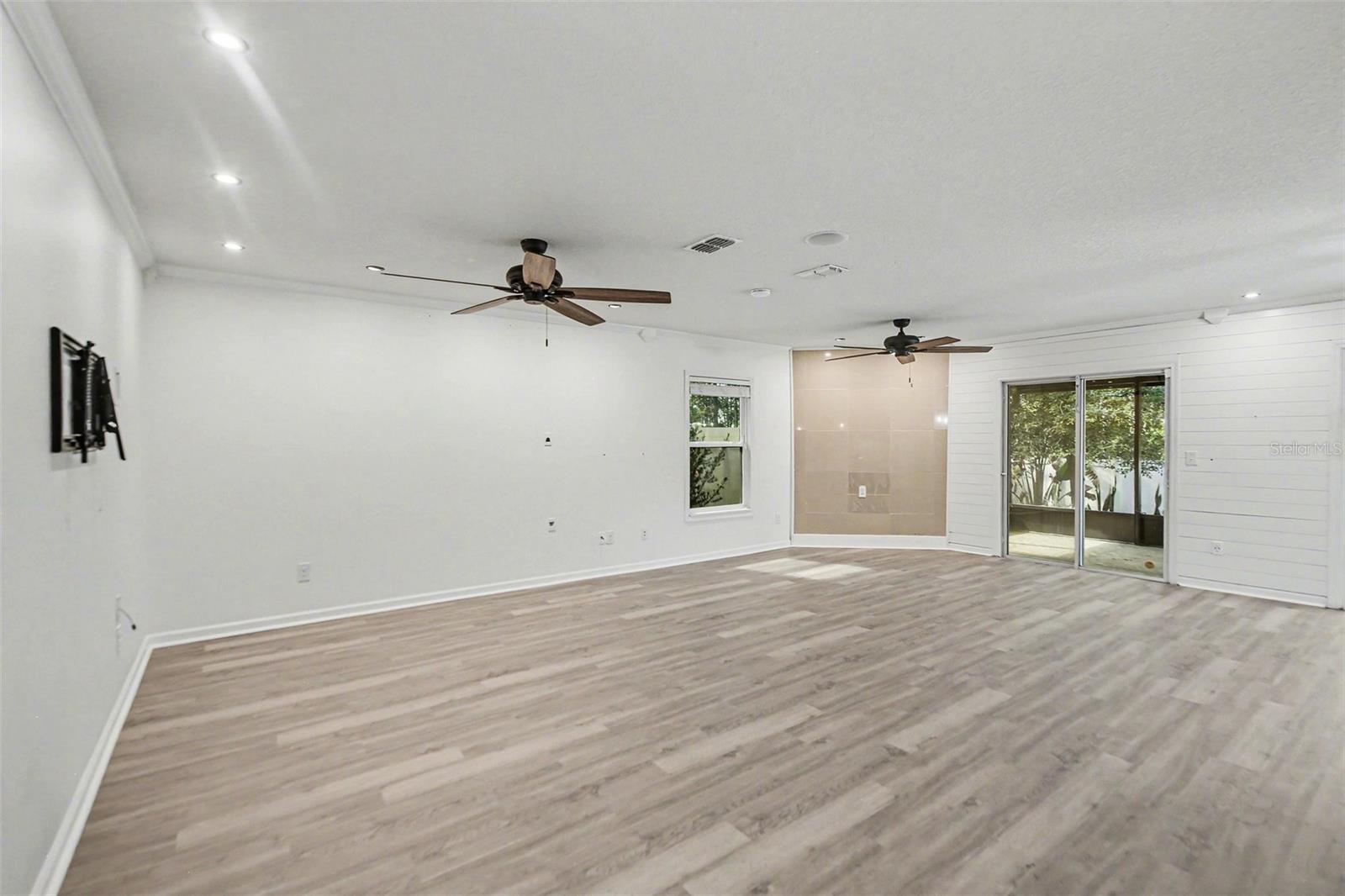 GRAND RESERVE & GOLF CLUB UN 01 - Residential