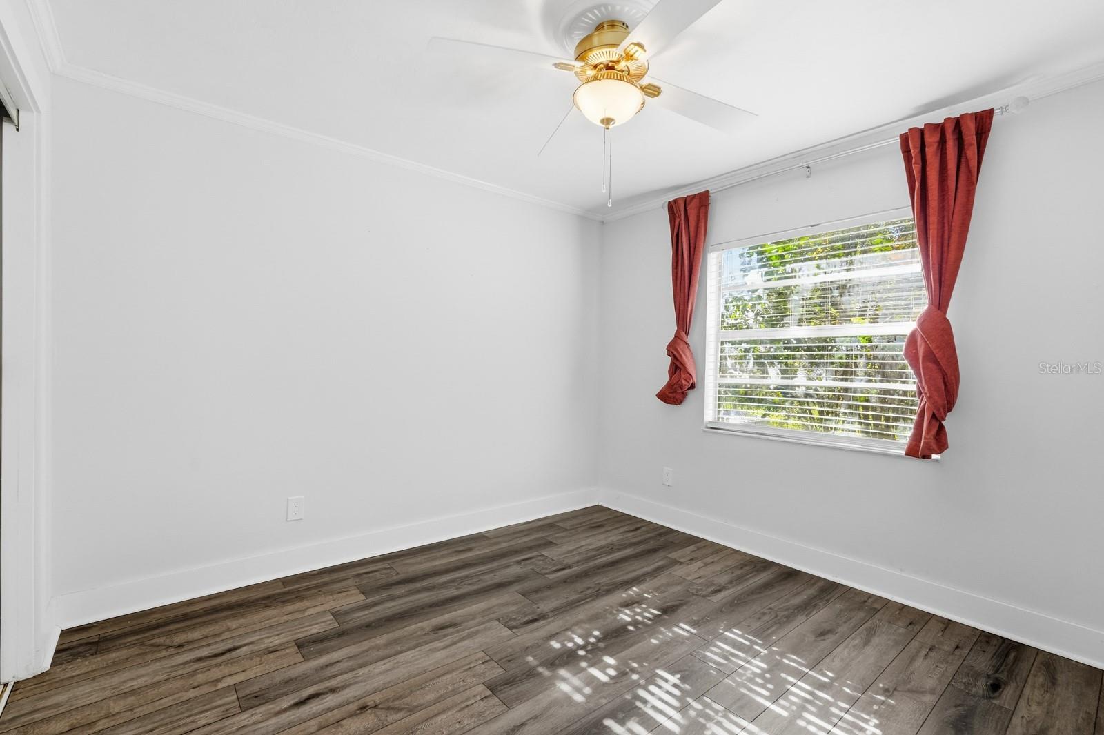 CEDAR POINT - Residential