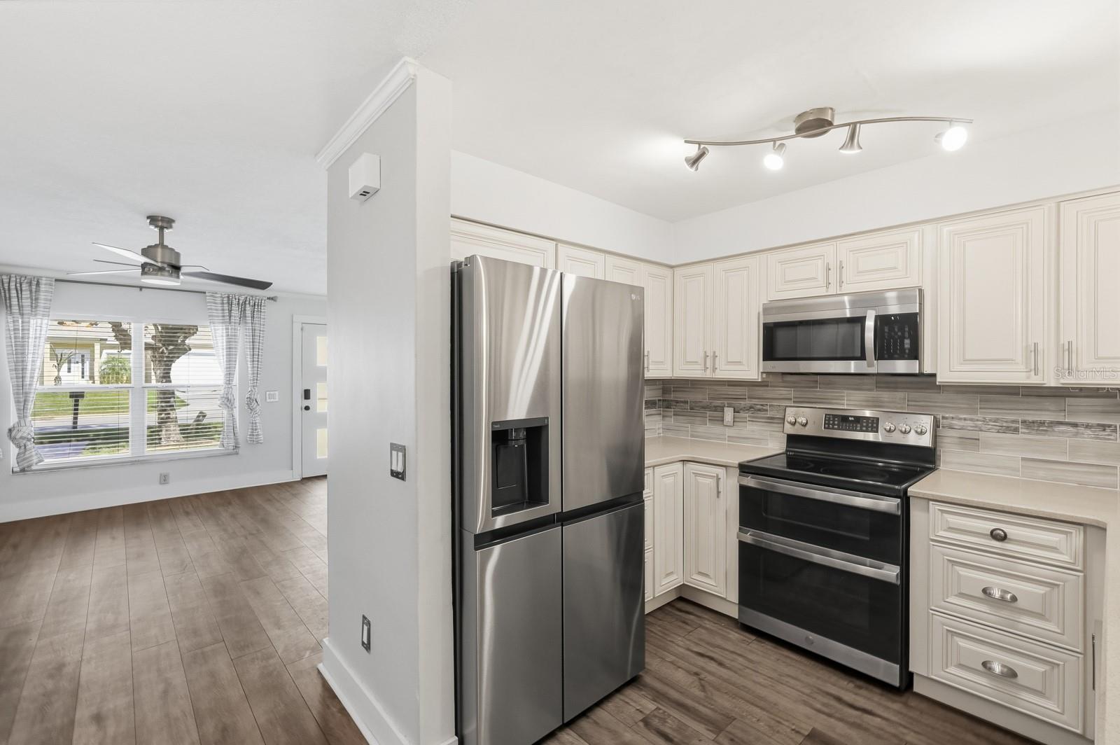 CEDAR POINT - Residential