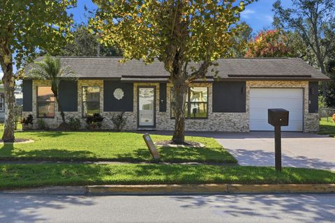 Photo of 932 Lora Street, Daytona Beach, FL 32114 (MLS # FC314005)