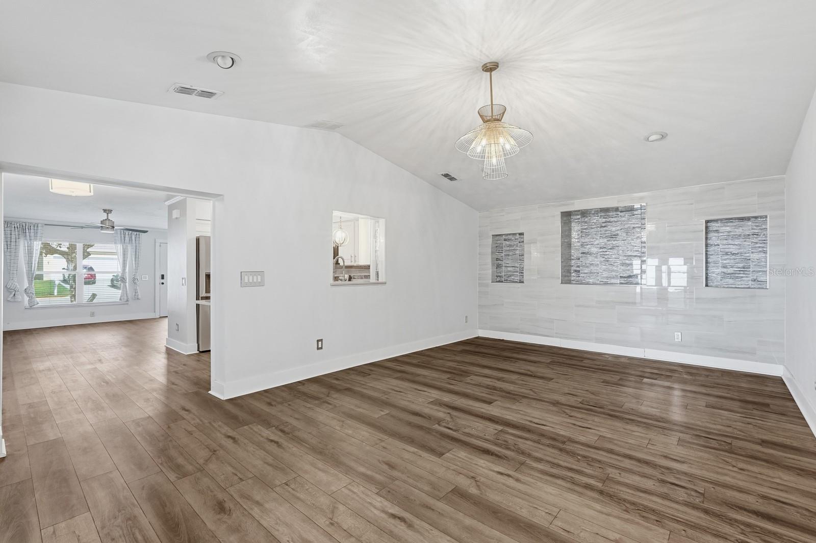 CEDAR POINT - Residential