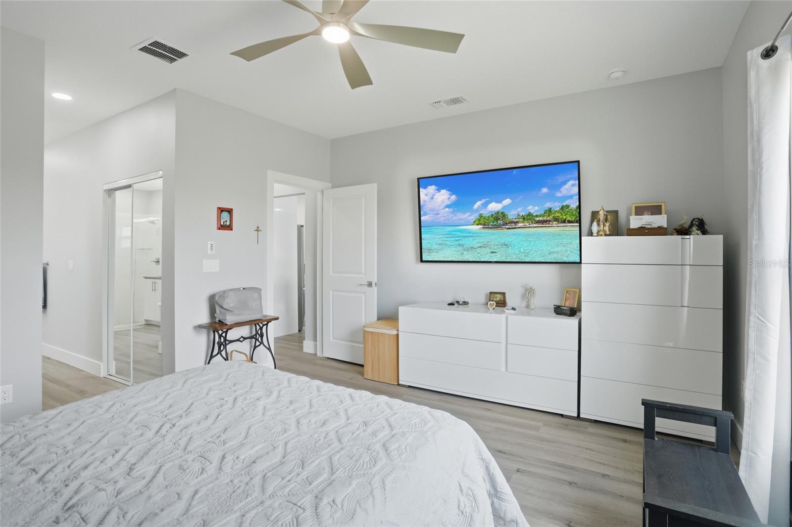 HOLLY HILL GROVE & FRUIT CO - Residential