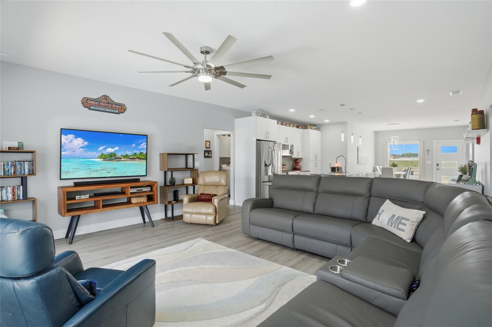 HOLLY HILL GROVE & FRUIT CO - Residential