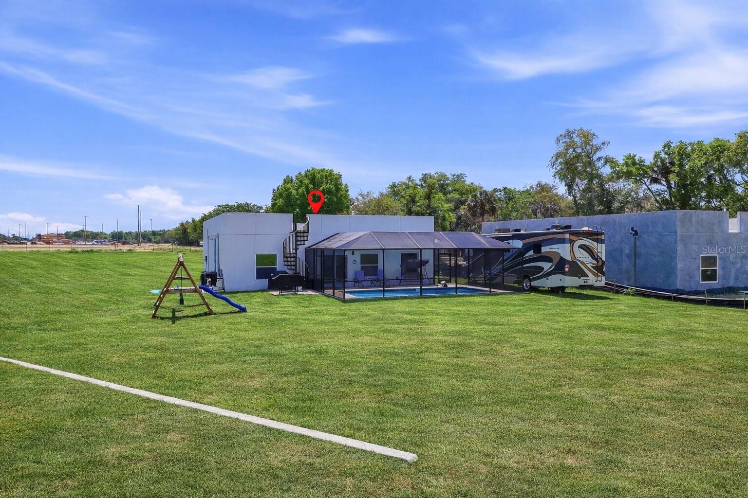 HOLLY HILL GROVE & FRUIT CO - Residential