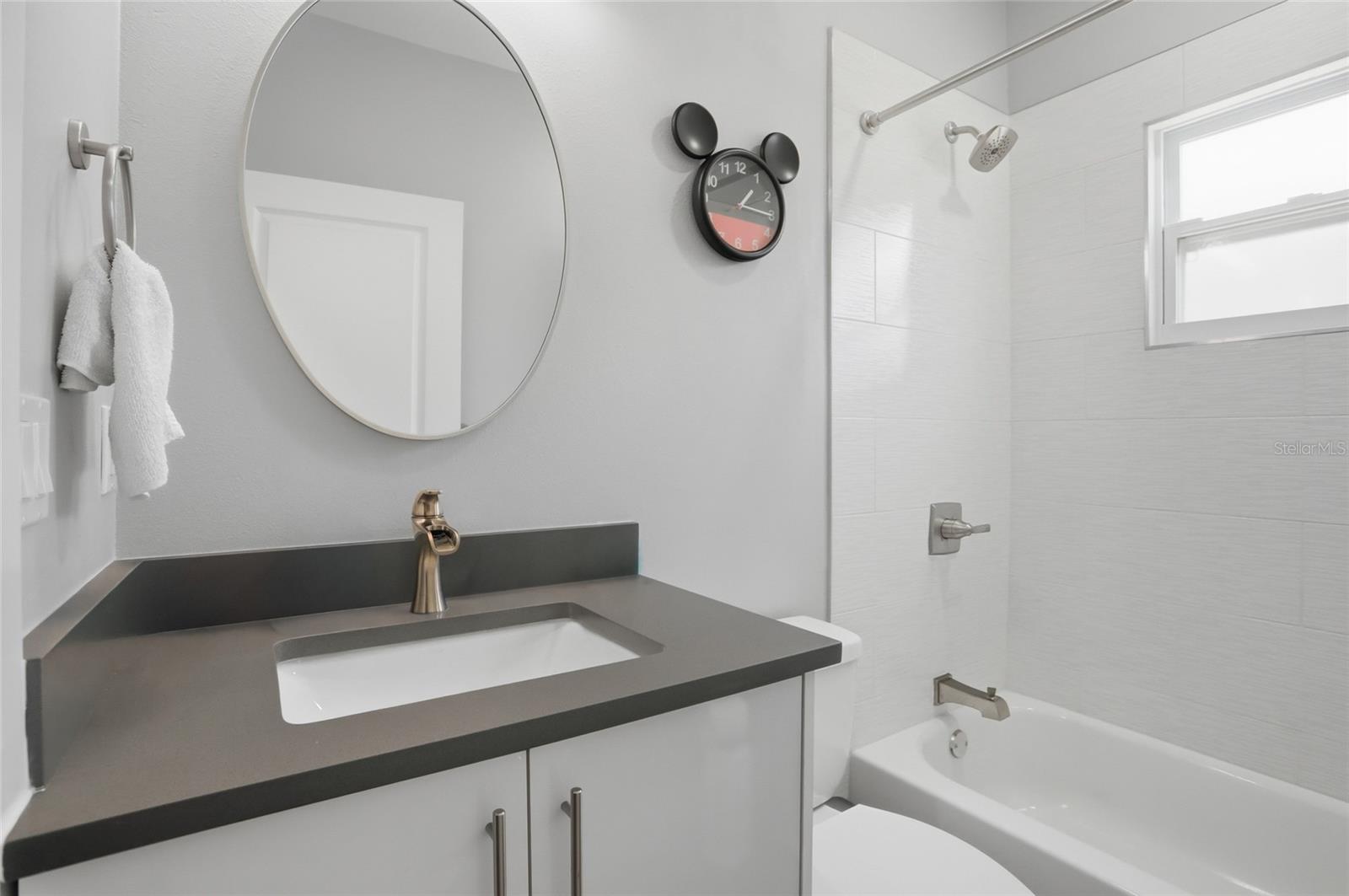 HOLLY HILL GROVE & FRUIT CO - Residential