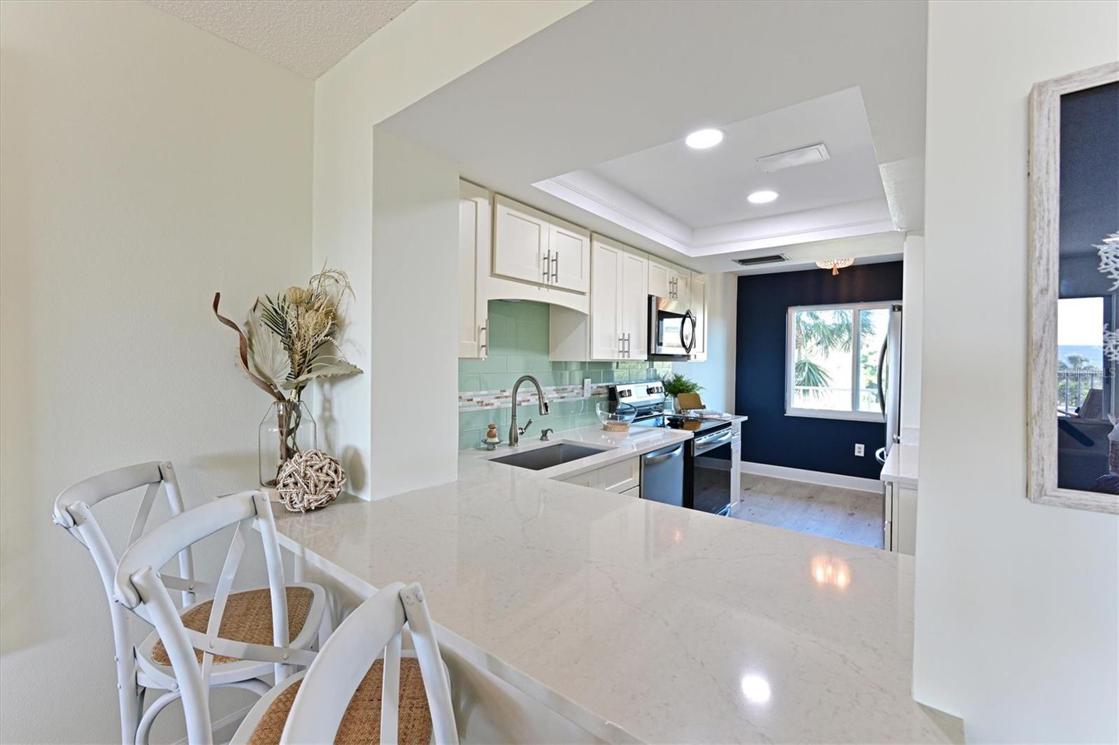 BAY TREE CLUB - Residential Lease