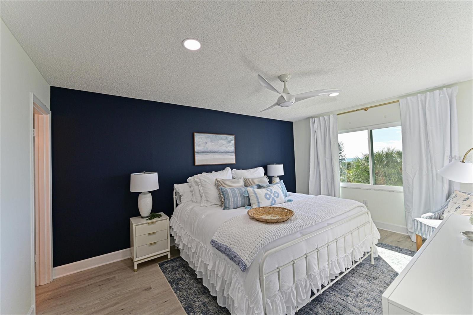 BAY TREE CLUB - Residential Lease