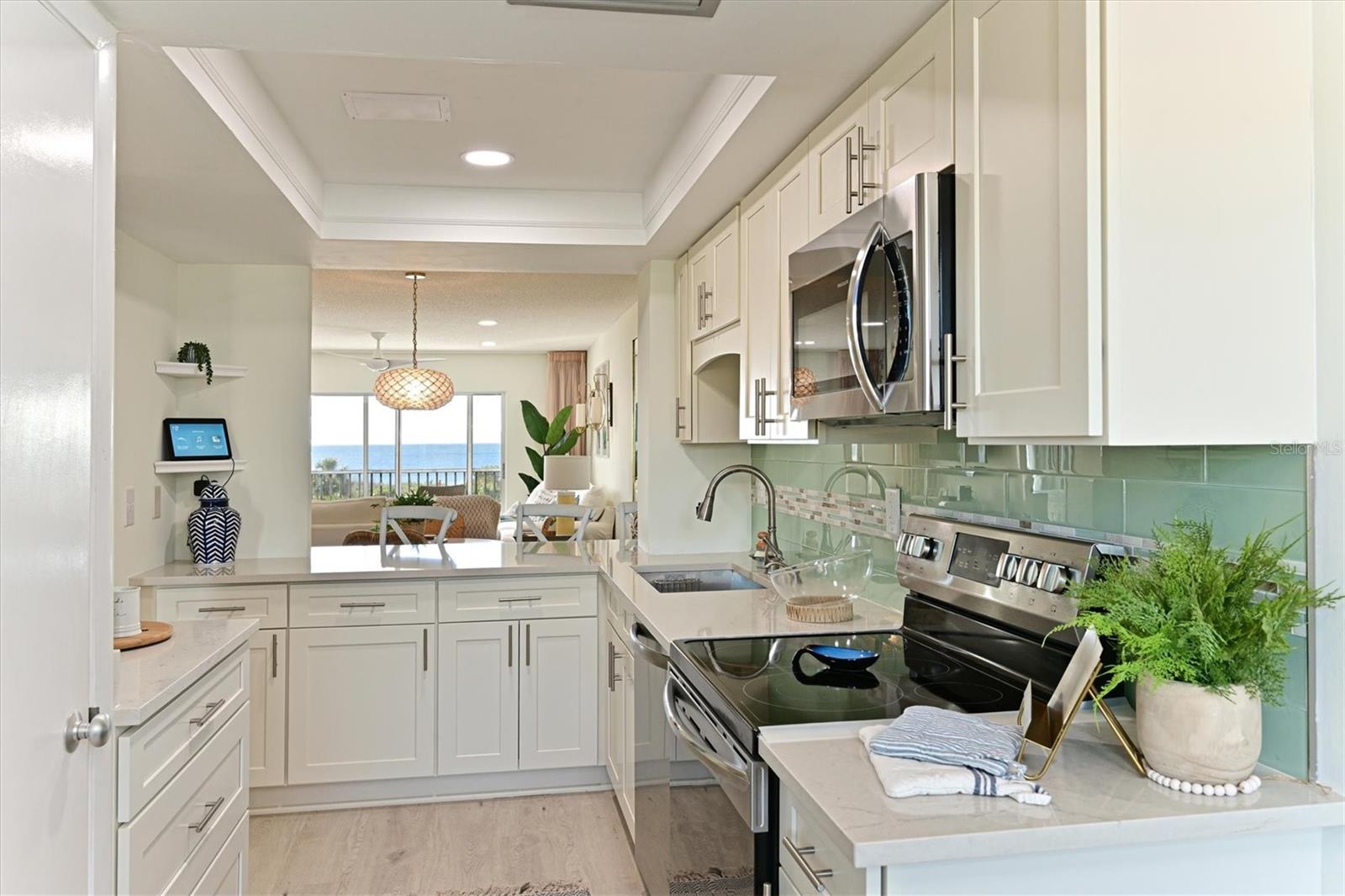 BAY TREE CLUB - Residential Lease
