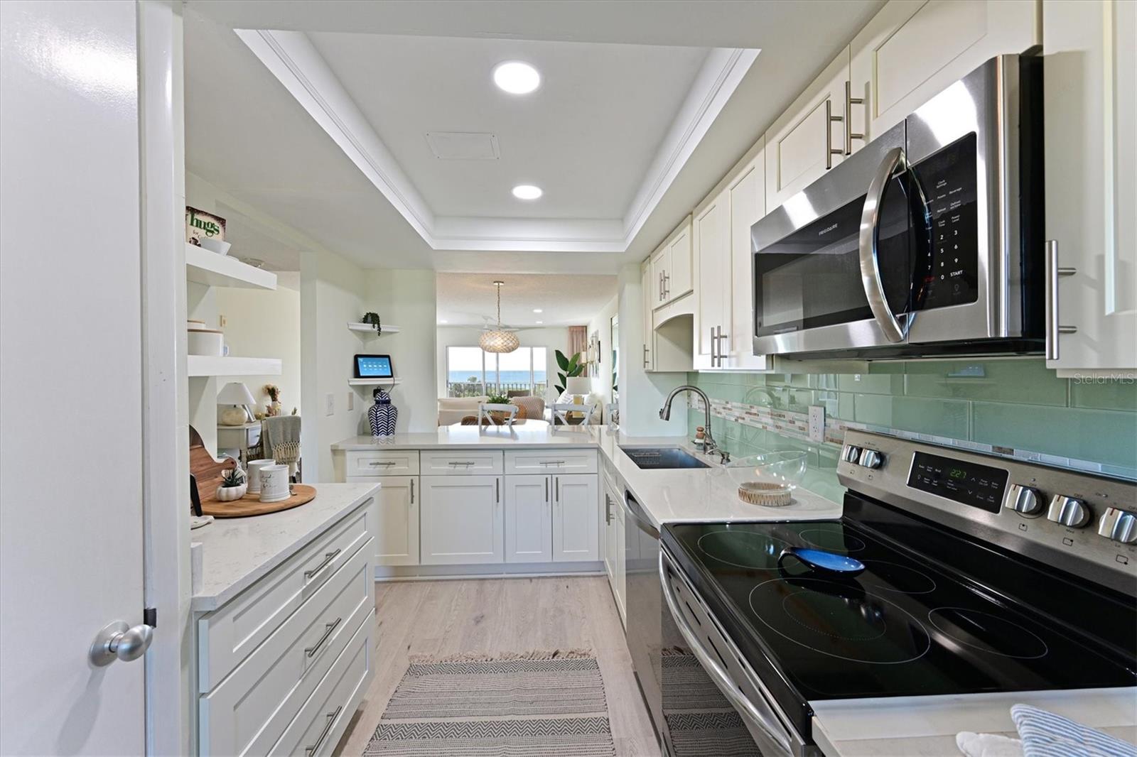 BAY TREE CLUB - Residential Lease