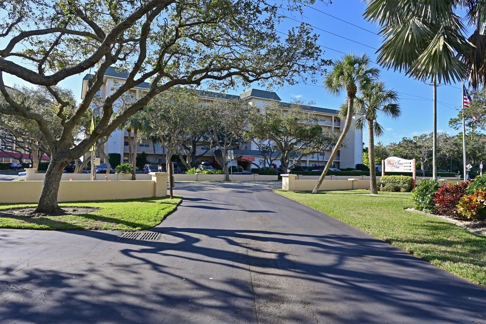 BAY TREE CLUB - Residential Lease