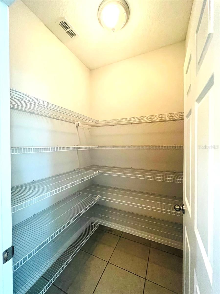 SHINGLE CREEK RESERVE AT THE OAKS PH 6 - Residential