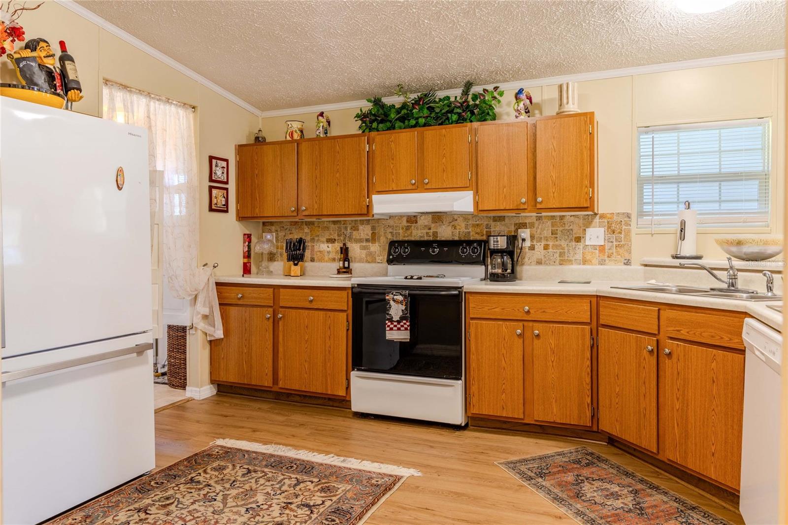 MAPLE LEAF ESTATES - Residential