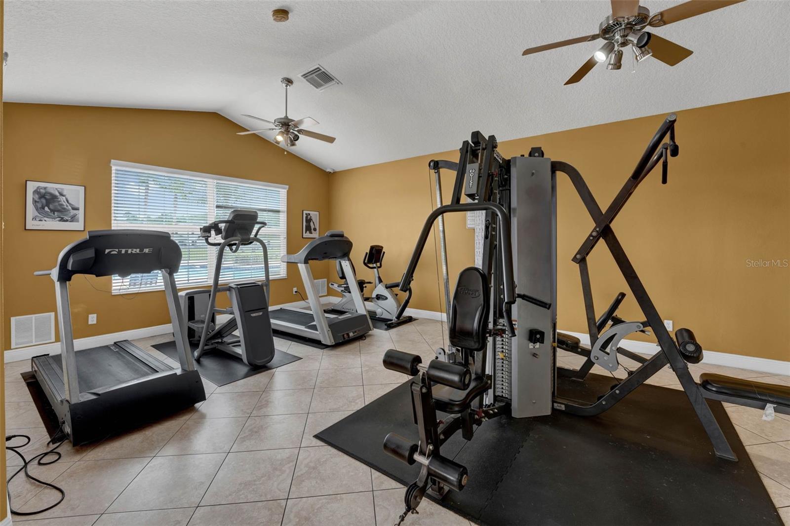 CRYSTAL COVE RESORT - Residential