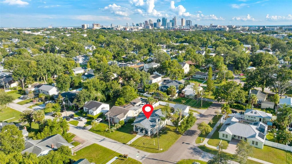 Photo of 924 W Braddock Street, Tampa, FL 33603 (MLS # TB8431398)