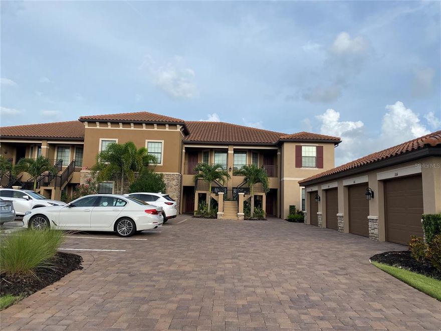 Great first floor Esplanade condo with detached 1 car garage. Very open floor plan with eat in kitchen nook in the front of the unit, and an open kitchen breakfast bar into living area. This unit does have an open den/media room with desk space to work at. Master has a king bed that views the golf greens. Living / dining combo area views the 10th green and distance tree line. This unit does come with all amenity transfer to tenant for $250.00. Come and relax at Esplanade with wonderful amenities for all to enjoy. The golf and golf pro shop is exquisite.
