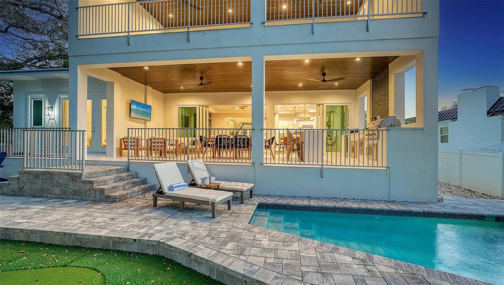 Photo of 1537 Siesta Drive, Sarasota, FL 34239 (MLS # A4692775)