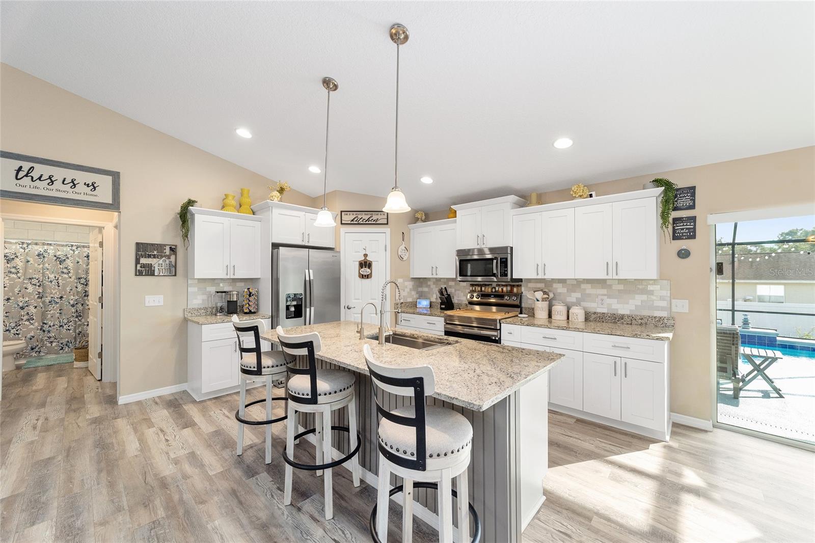 SILVER SPGS SHORES UN 18 - Residential